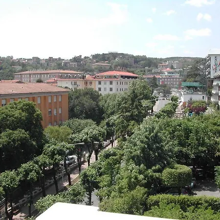 G. Capitol Отель 4*