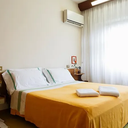 Hotel G. Capitol 4*